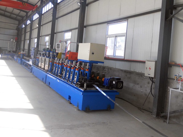 全自動(dòng)制管生產(chǎn)線(xiàn)